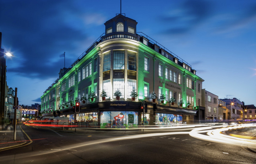 Le G Building Christmas 2019