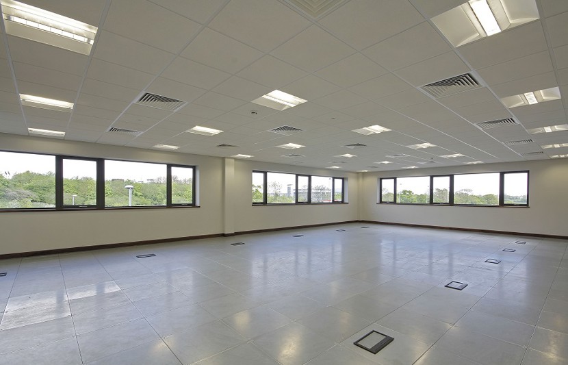 HR Upstairs Offices009